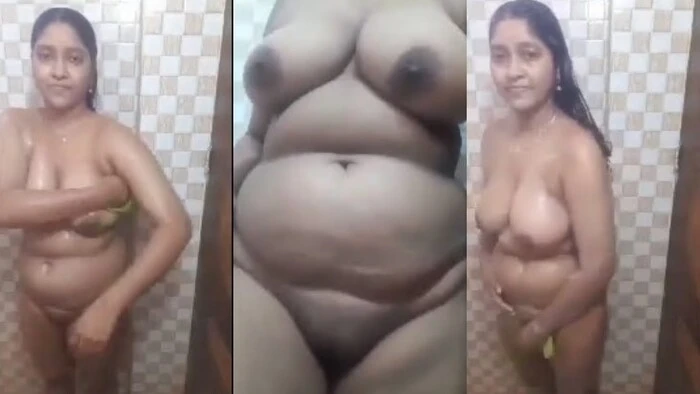 Big Boobs Horny Bhabhi Full Nude Bathing And Fingering HD Video New